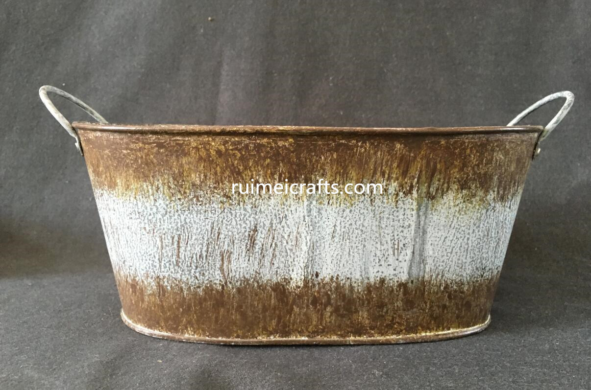 oval metal pot with handles