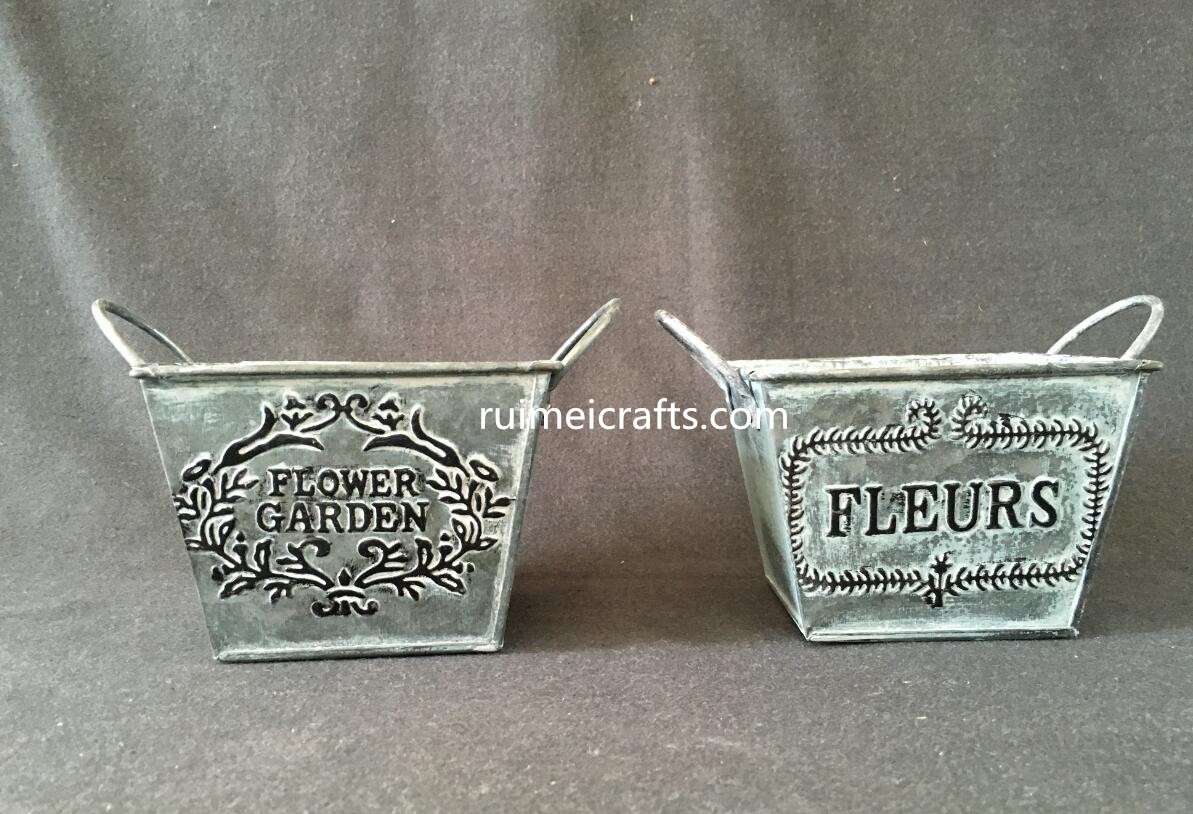 rustic embossing logo metal table deco