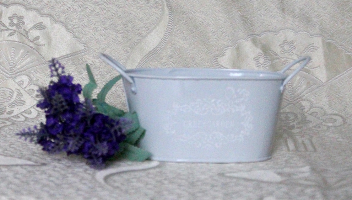 White Oval Garden Flower Tub With Handle