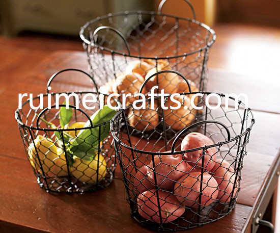 kitchen wire basket.jpg