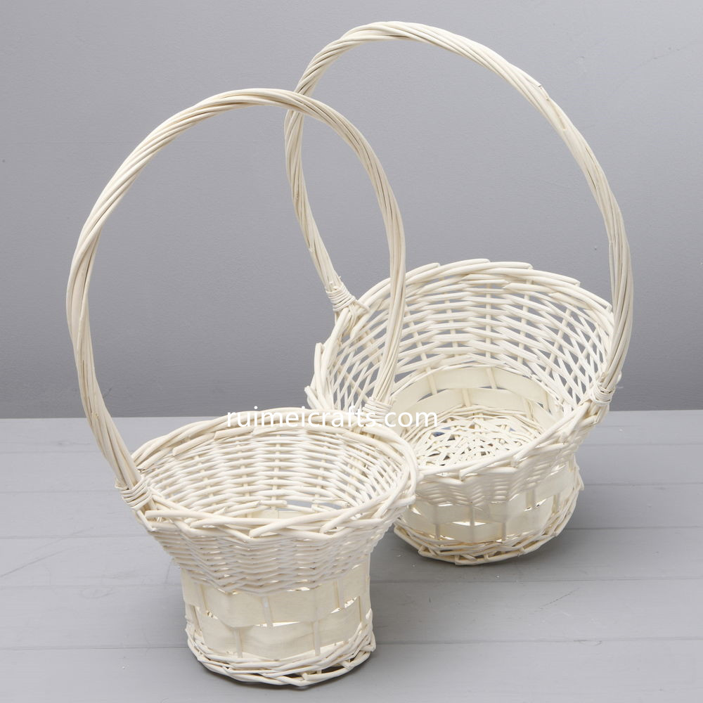 white rattan basket with single handle.jpg