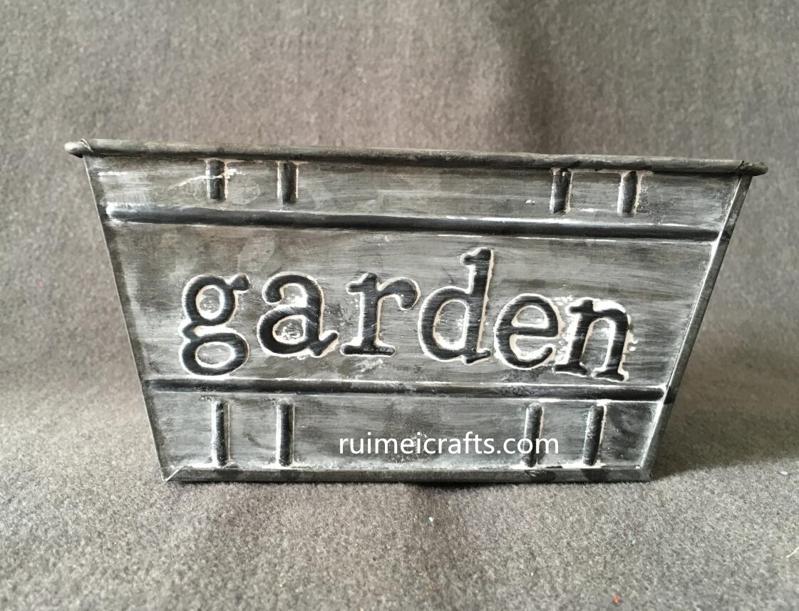 GARDEN logo square metal box.JPG